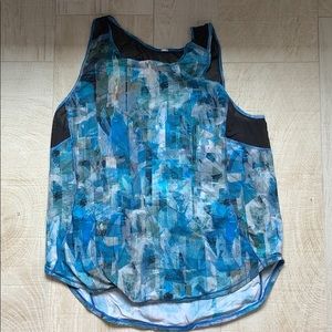 Rare print sculpt tank. Lululemon. Barely worn